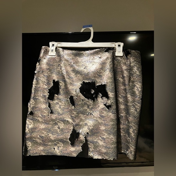 Free People Dresses & Skirts - Camo sequin Free People mini skirt size 10